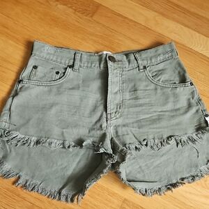 Oneteaspoon Women's Green Frayed Denim Shorts
